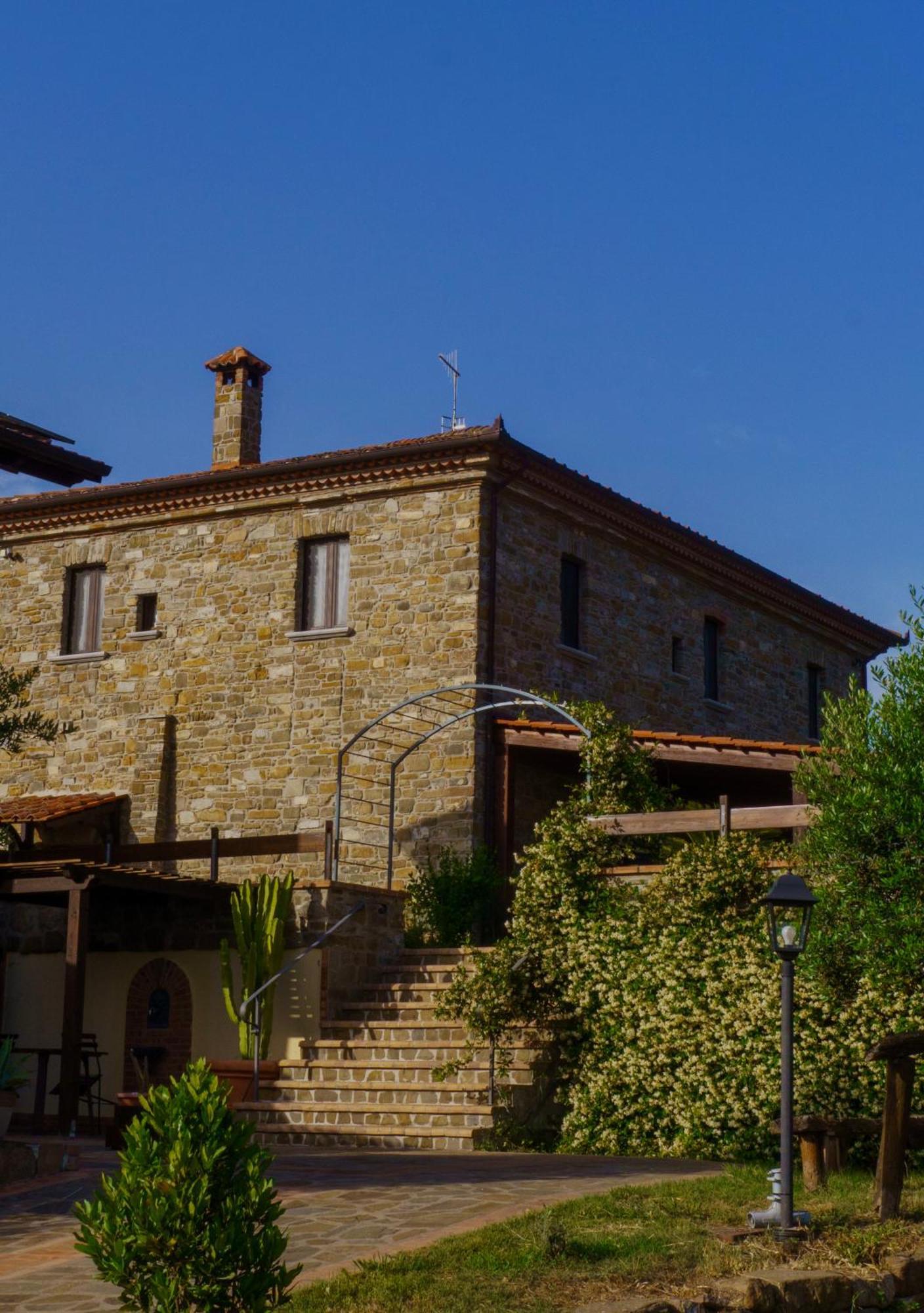 Agriturismo Piano Di Andrea Ostigliano Exterior foto